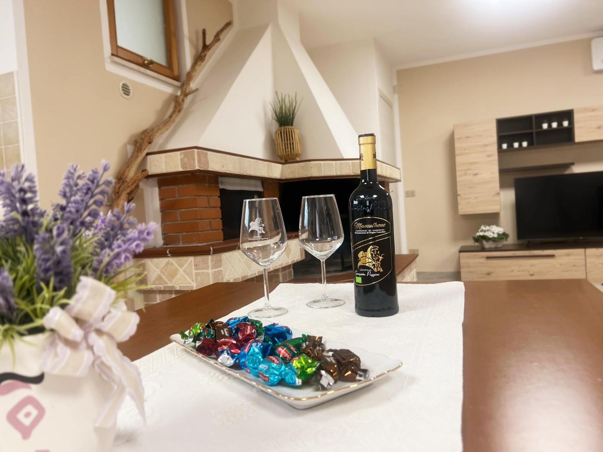 Grazia'S Apartment Сасари Екстериор снимка